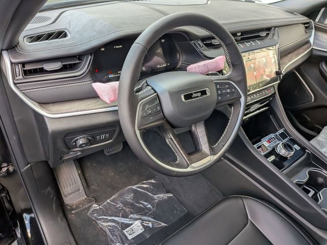 New 2026 Jeep Grand Cherokee Limited image 11