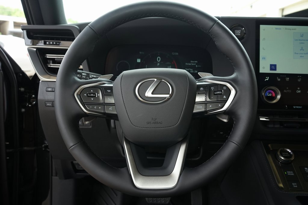 Used 2025 Lexus GX 550 image 12