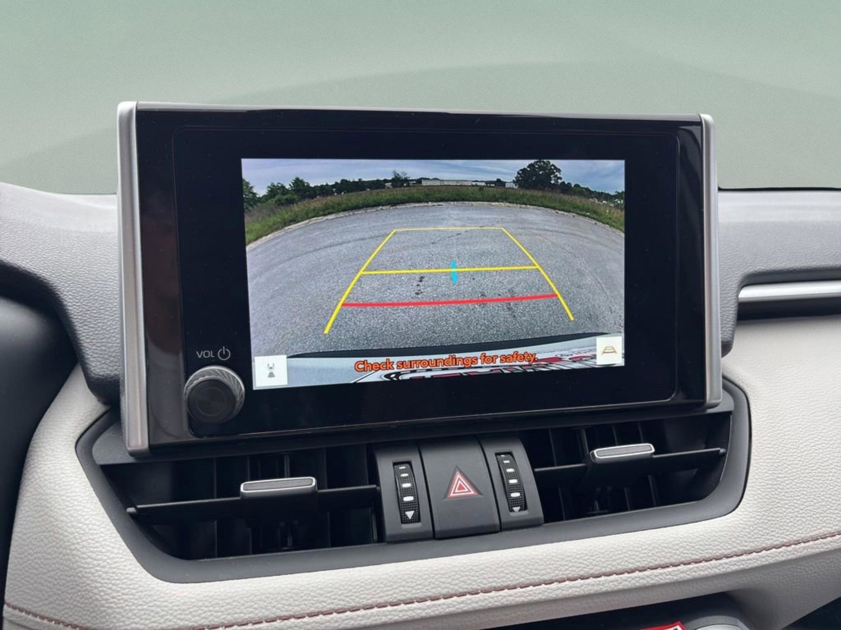 Used 2025 Toyota RAV4 XLE Premium FWD image 17