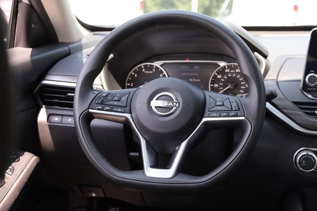 Certified 2024 Nissan Altima 2.5 SV FWD image 23