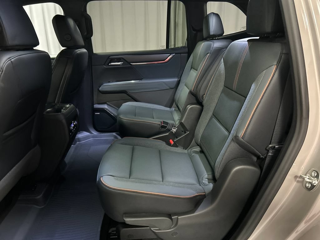 New 2027 GMC Acadia AT4 w/ Luxury Package AWD/4WD image 21