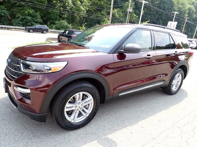 Used 2022 Ford Explorer XLT w/ Equipment Group 202A AWD/4WD image 11