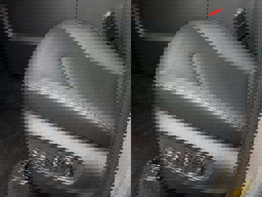 Used 2025 Toyota Grand Highlander Limited image 24