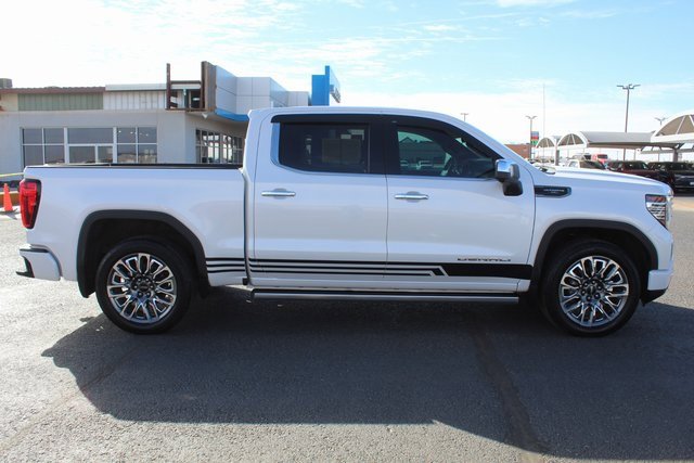 Used 2024 GMC Sierra 1500 Denali Ultimate image 2
