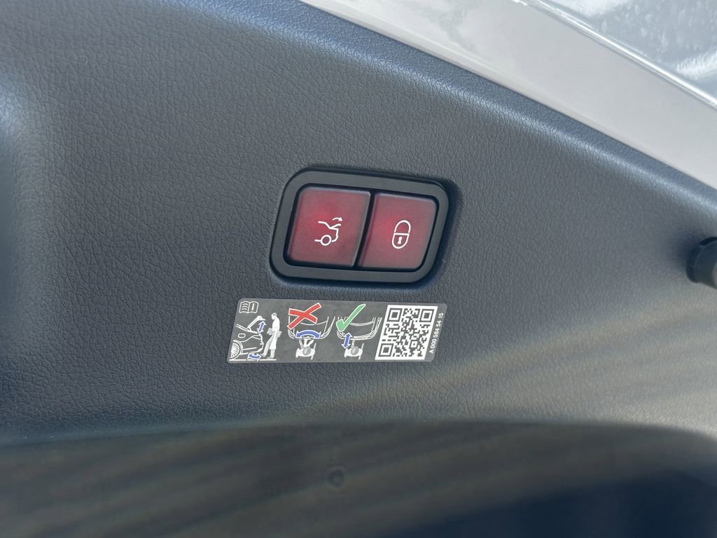 New 2026 Mercedes-Benz CLE 53 AMG 4MATIC Coupe image 21