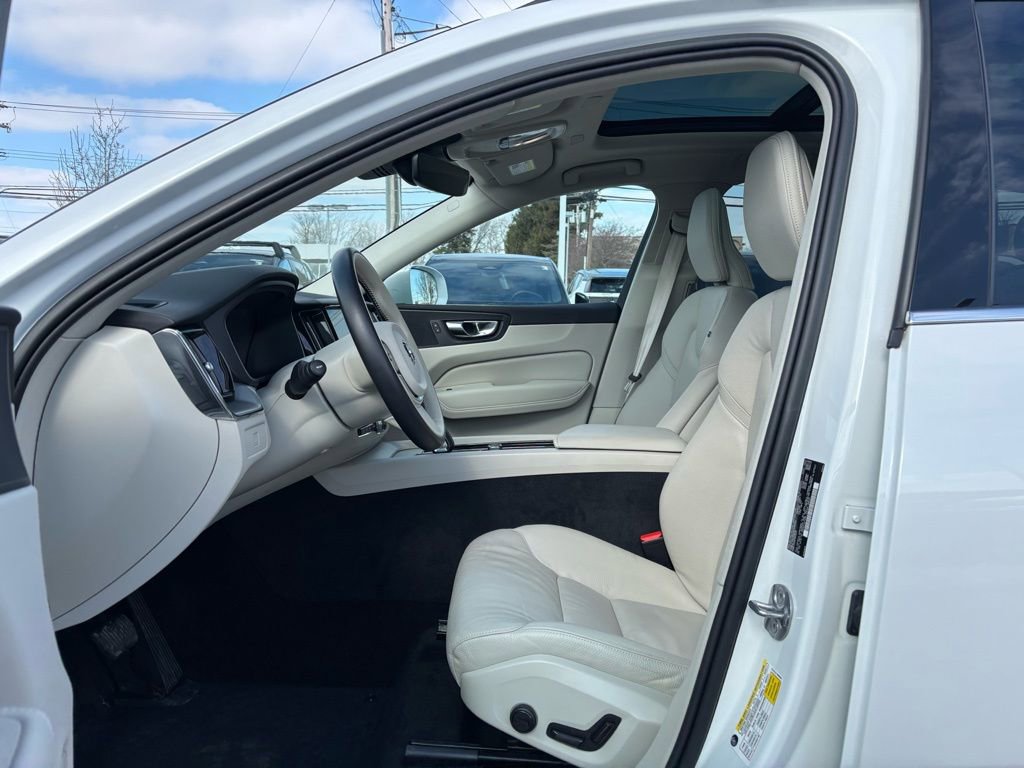 Certified 2023 Volvo XC60 B5 Core w/ Climate Package image 15