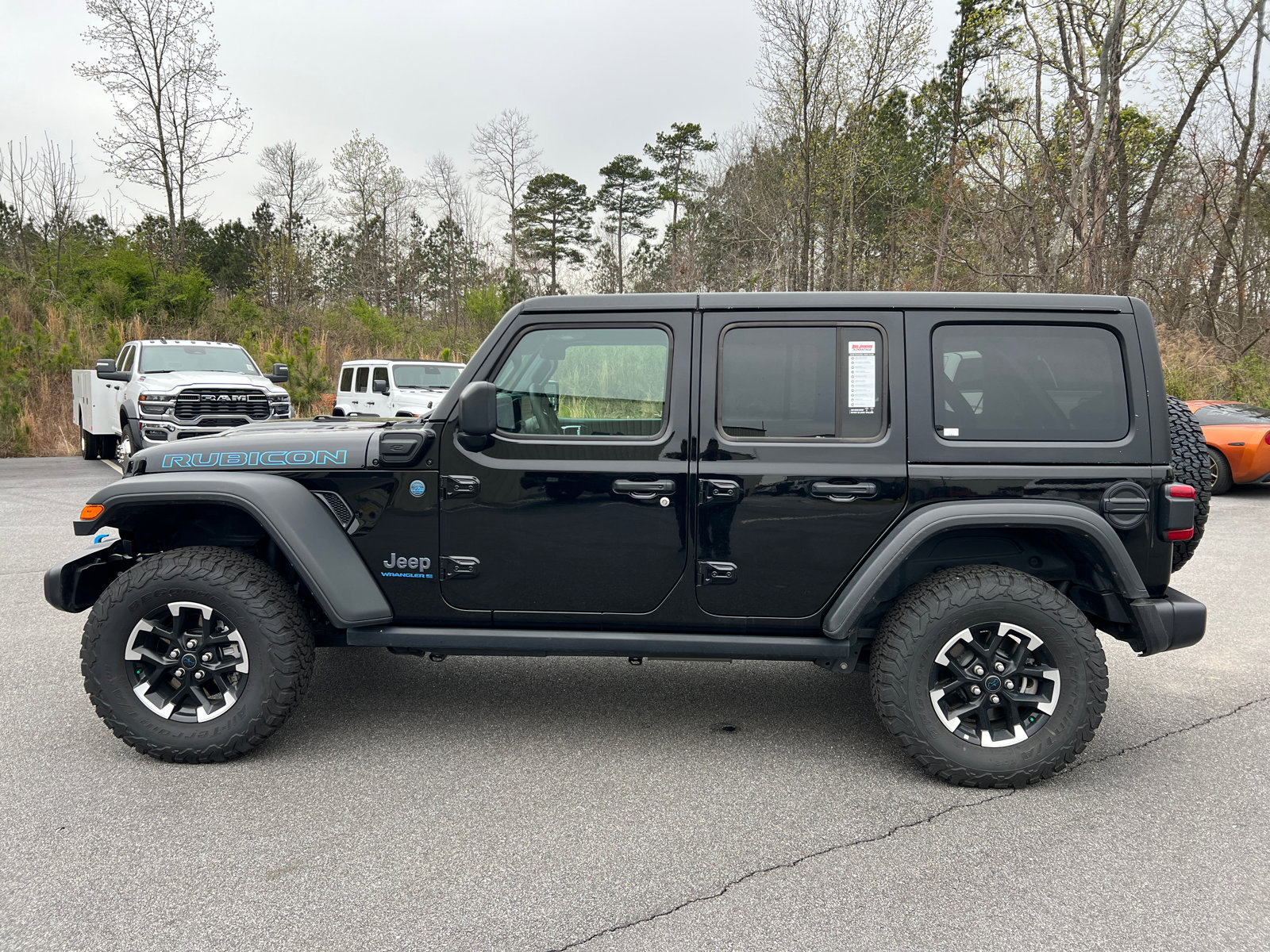 Used 2025 Jeep Wrangler Unlimited Rubicon 4xe w/ Convenience Group image 8