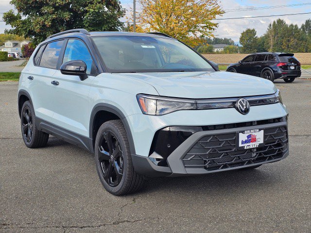 New 2027 Volkswagen Taos SE AWD/4WD image 1
