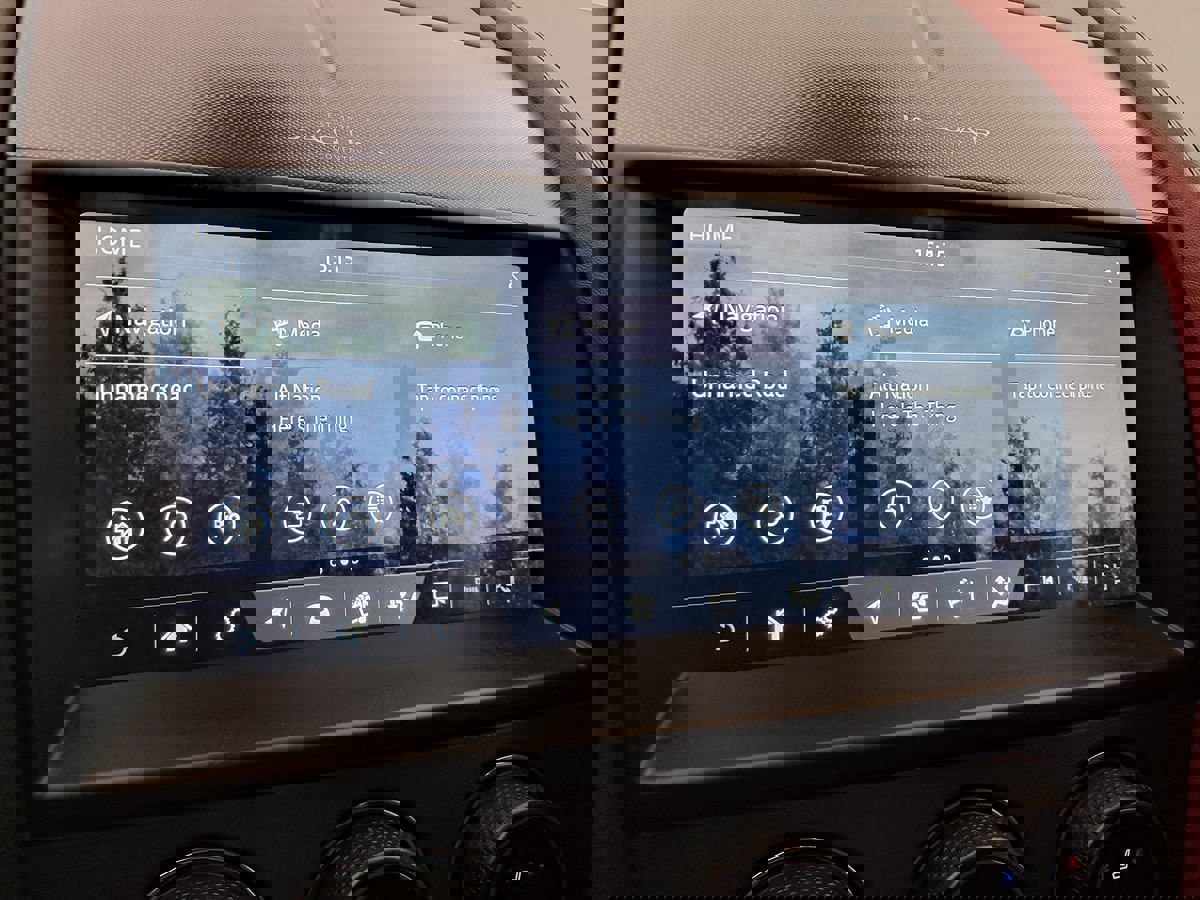 Used 2021 Jaguar F-TYPE Convertible image 38