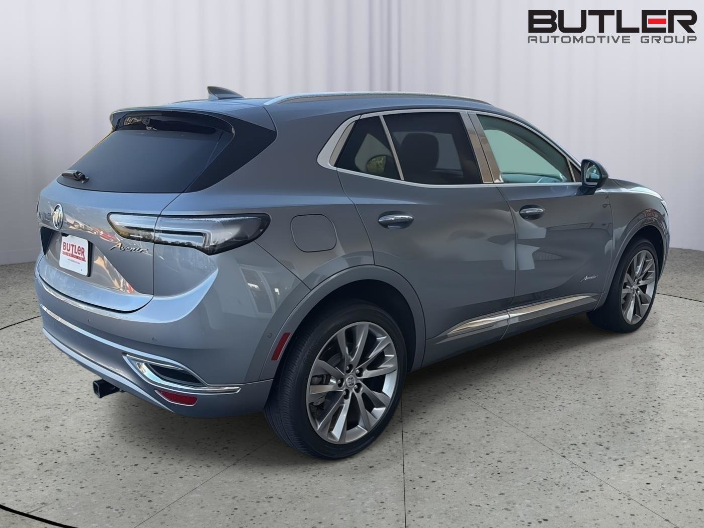 Used 2022 Buick Envision Avenir w/ Technology Package II FWD image 6