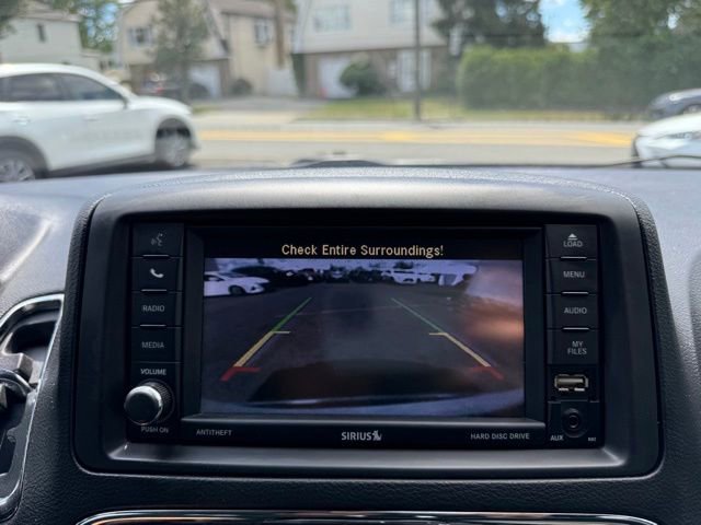 Used 2019 Dodge Grand Caravan SE w/ UConnect Hands-Free Group image 38