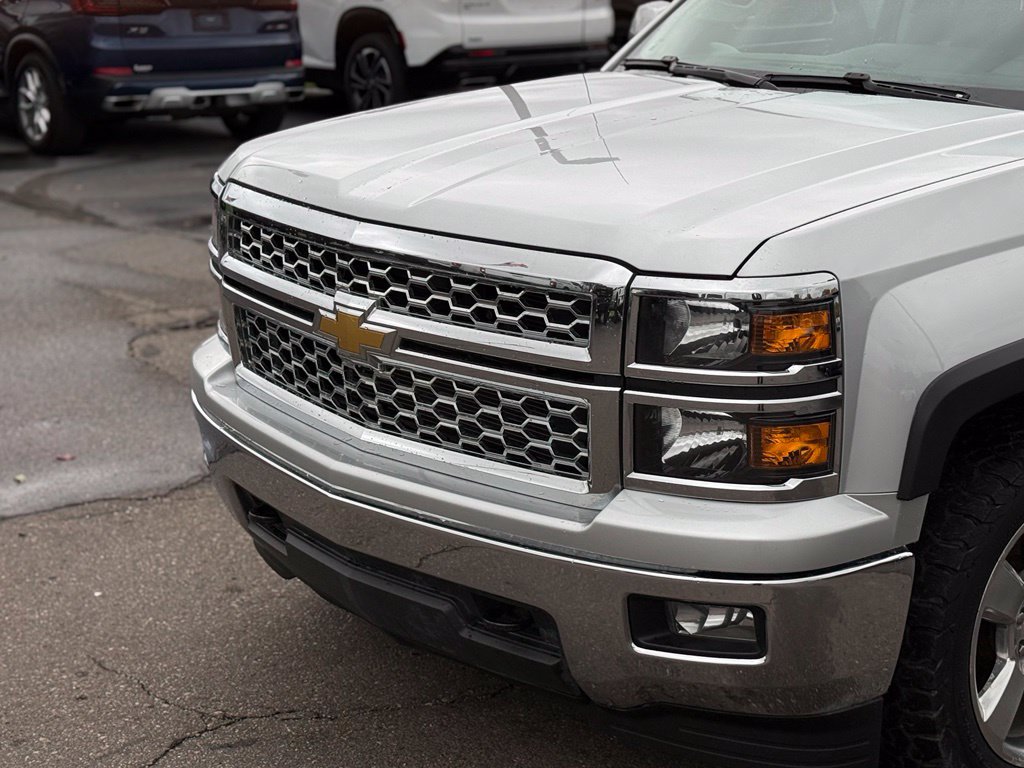 Used 2015 Chevrolet Silverado 1500 LT w/ LT Convenience Package AWD/4WD image 28