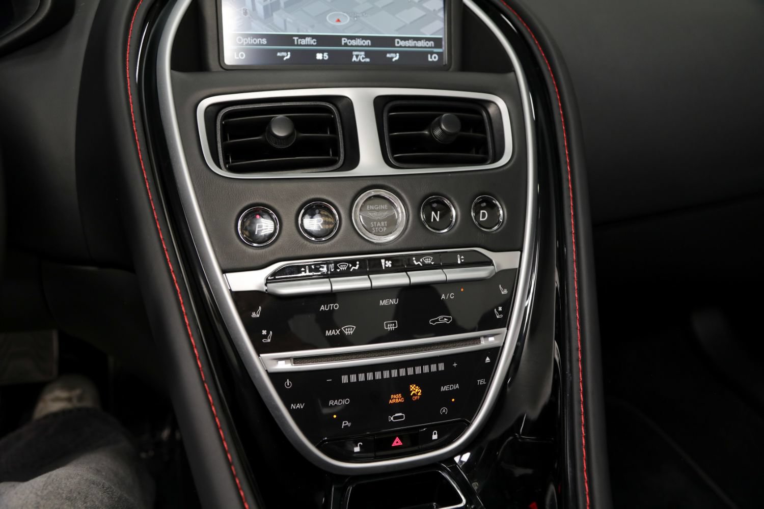 Used 2019 Aston Martin DB11 Volante RWD image 55