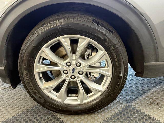 Used 2023 Ford Explorer Limited w/ Limited Technology Package image 16