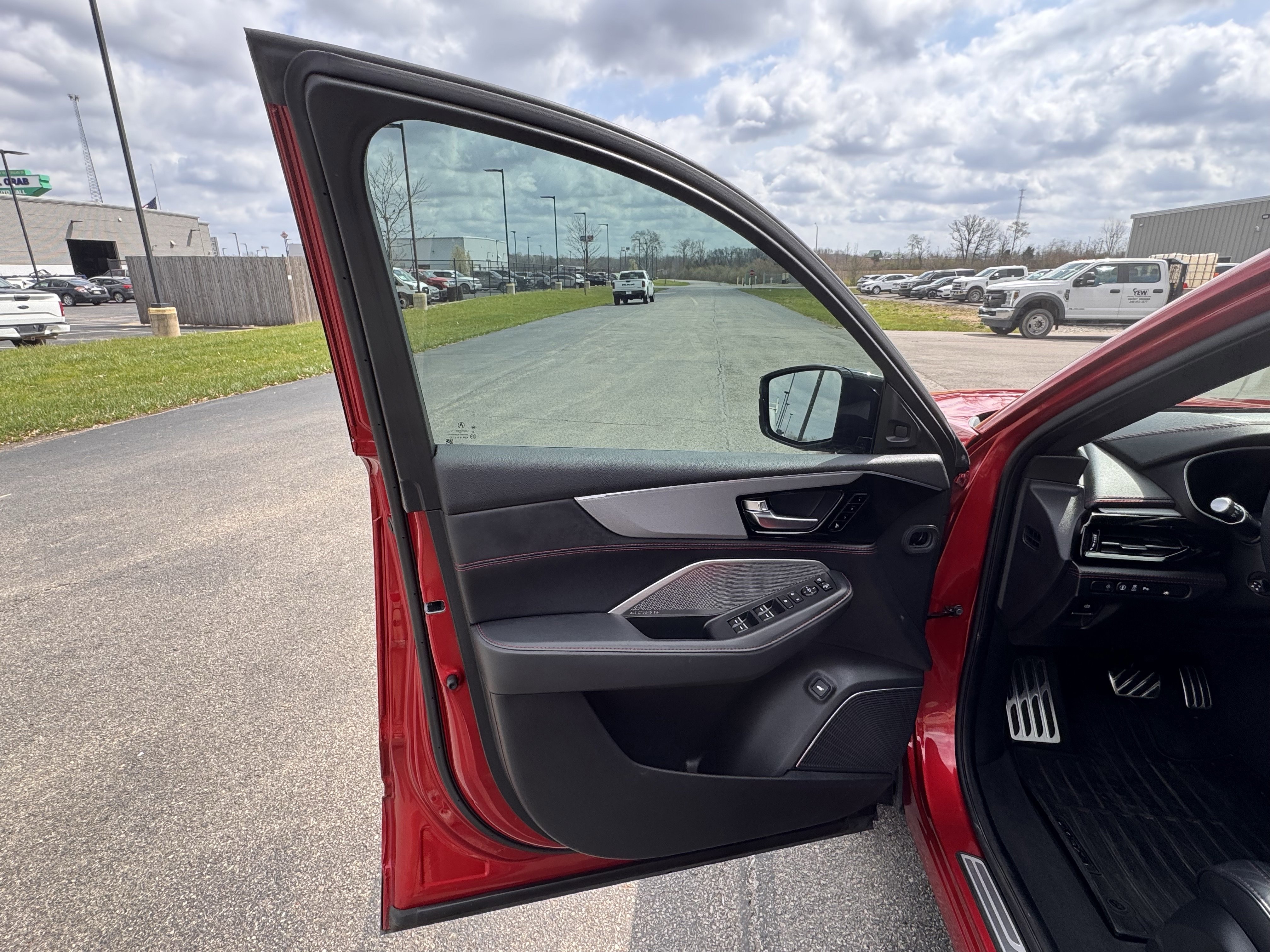 Used 2023 Acura MDX A-Spec image 29