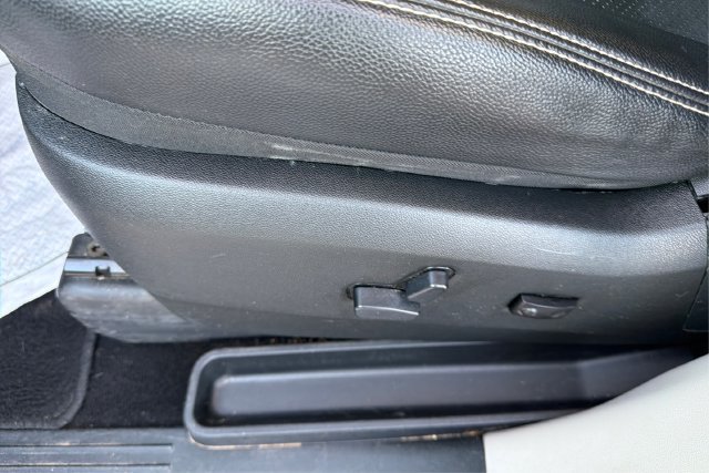 Used 2018 Dodge Grand Caravan SXT FWD image 17