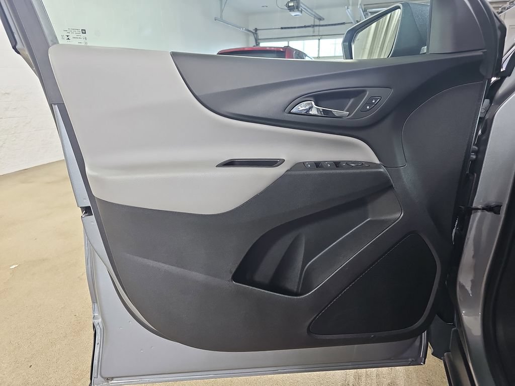 Certified 2024 Chevrolet Equinox LS AWD/4WD image 31