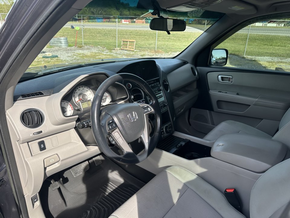 Used 2015 Honda Pilot SE image 9