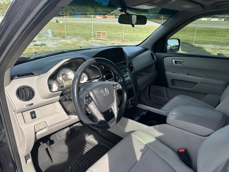 Used 2015 Honda Pilot SE image 9