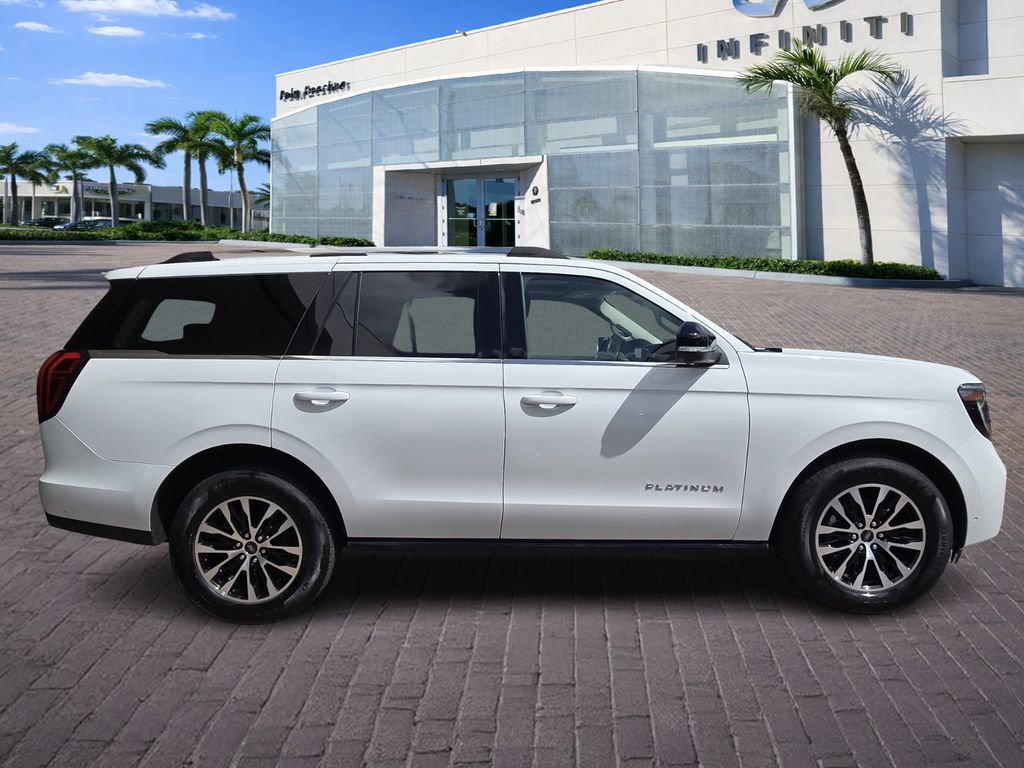 Used 2025 Ford Expedition Platinum image 8