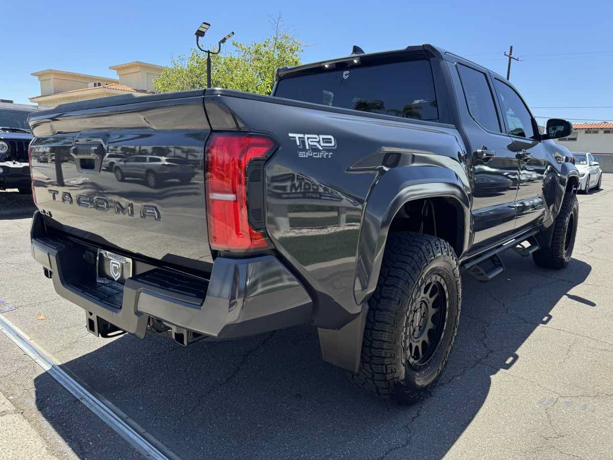 Used 2024 Toyota Tacoma TRD Sport AWD/4WD image 8