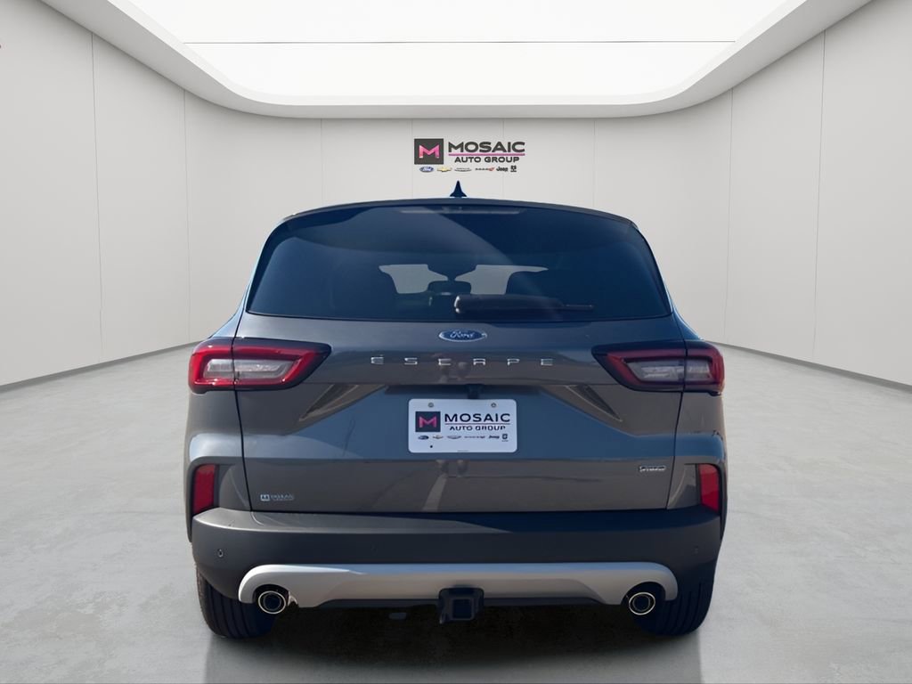 New 2025 Ford Escape SE w/ Class II Trailer Tow Package image 5