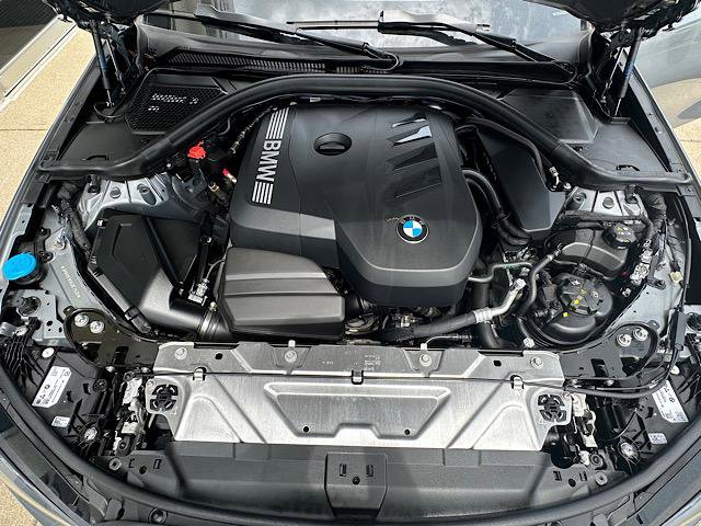 Certified 2025 BMW 330i xDrive Sedan w/ Premium Package AWD/4WD image 12