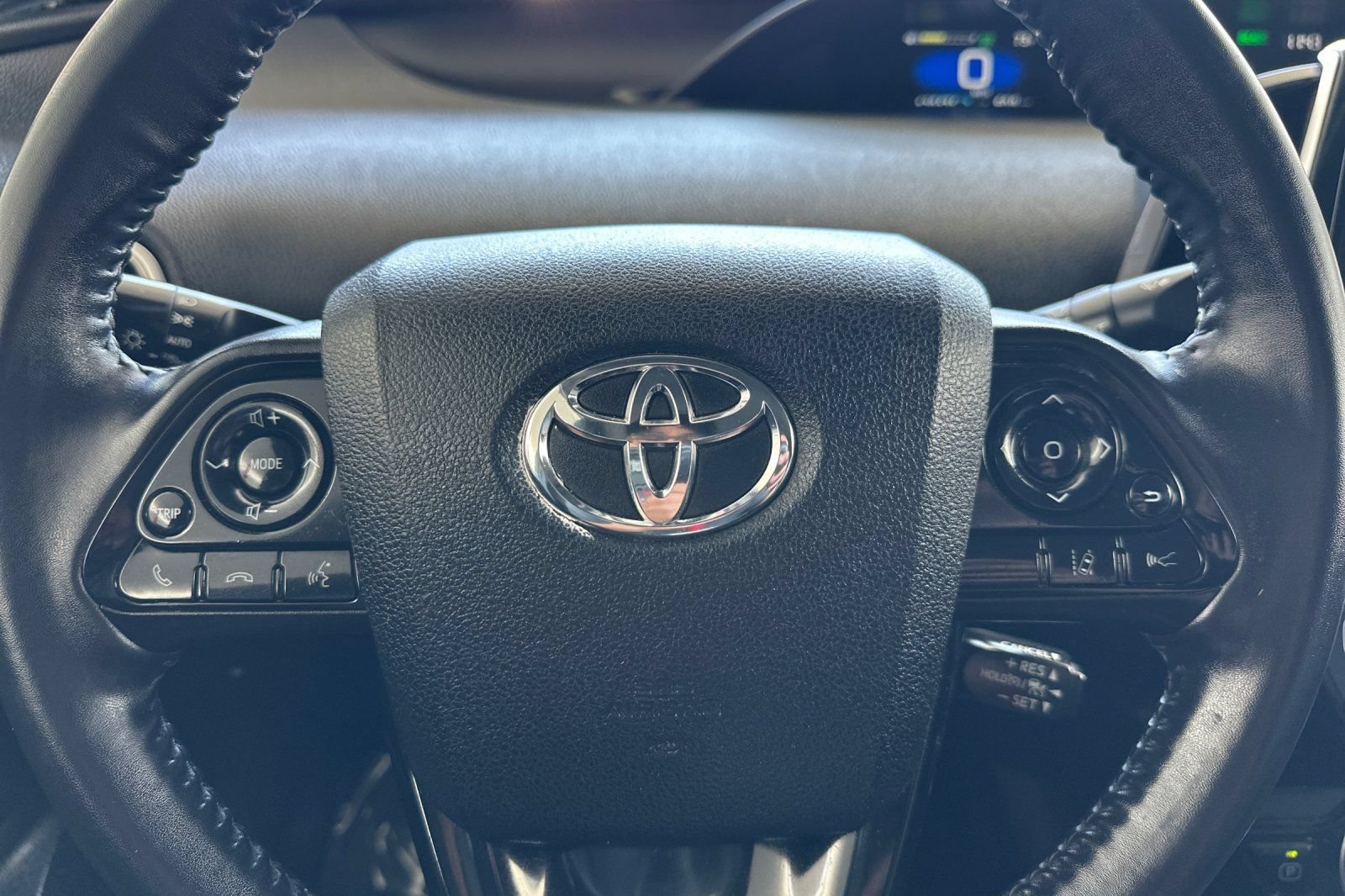 Used 2021 Toyota Prius Prime XLE w/ Carpet Mat Package (TMS) FWD image 25