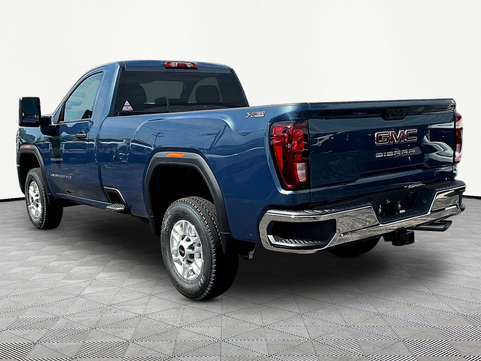 New 2026 GMC Sierra 2500 Pro w/ Convenience Package AWD/4WD image 4