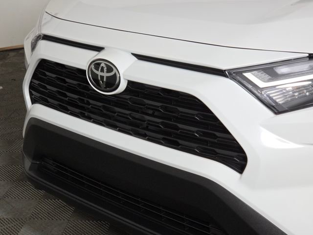 Used 2024 Toyota RAV4 LE image 11