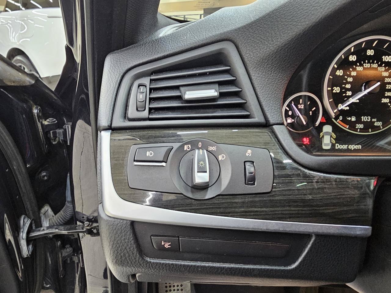 Used 2014 BMW 528i Sedan RWD image 36