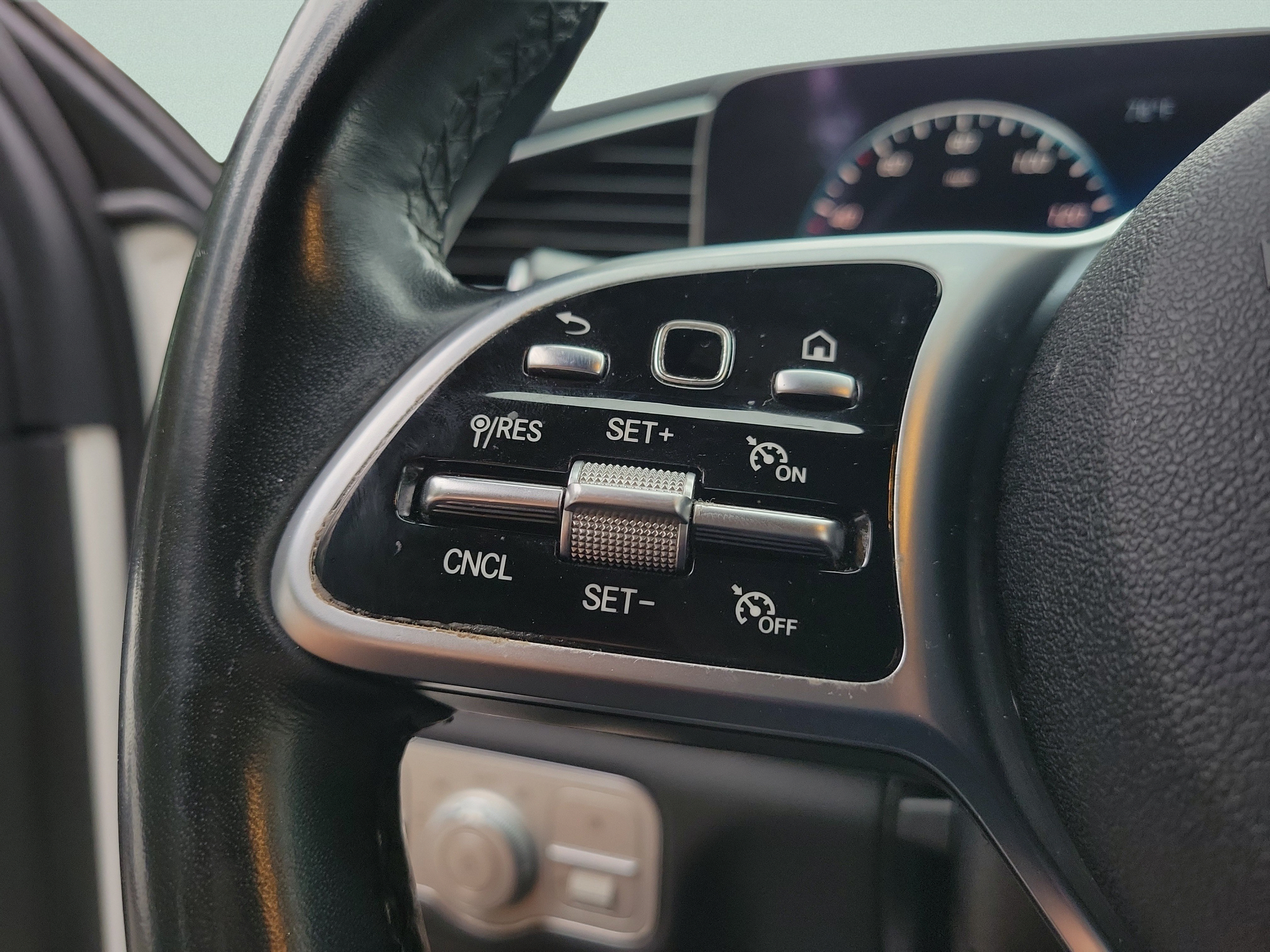 Certified 2022 Mercedes-Benz GLE 350 4MATIC image 24