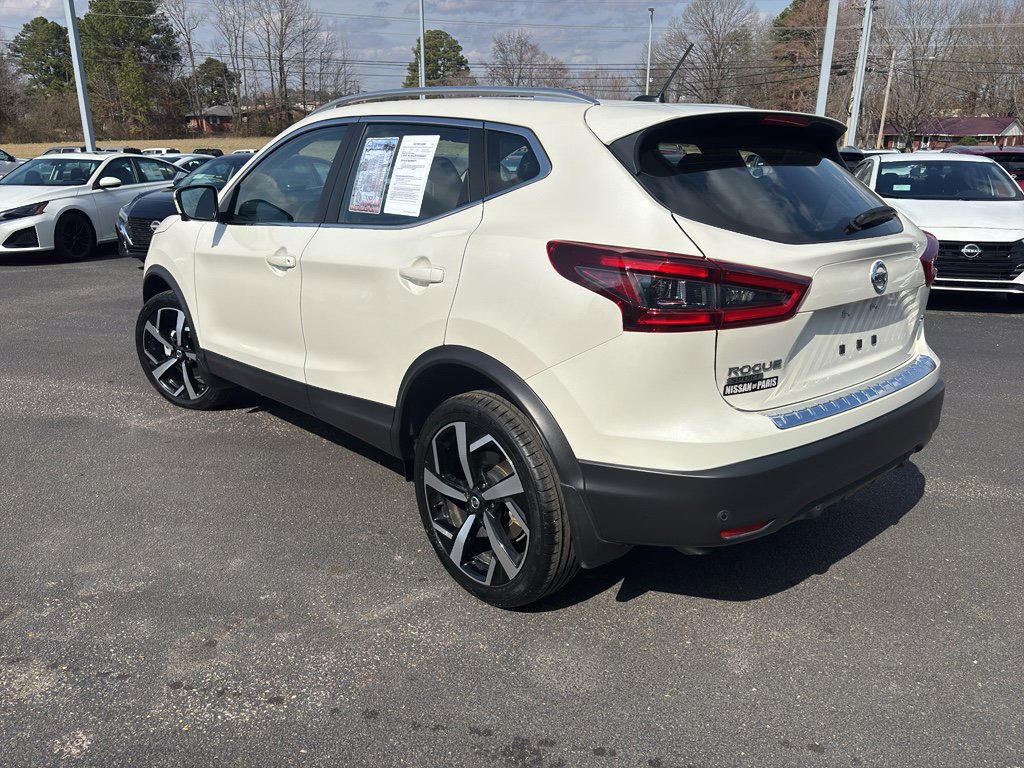 Used 2022 Nissan Rogue Sport SL w/ Premium Package image 6