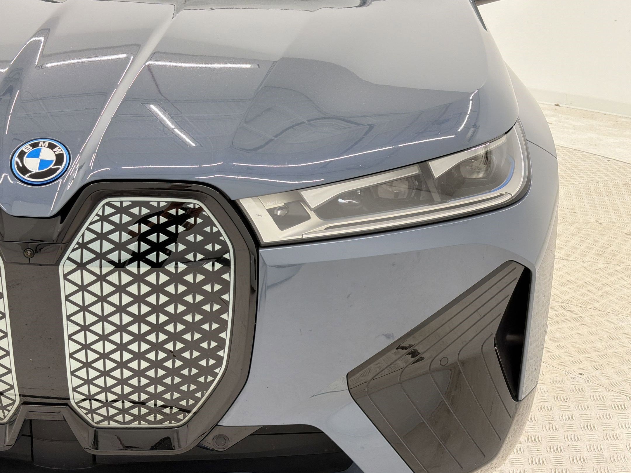 Certified 2024 BMW iX M60 image 11