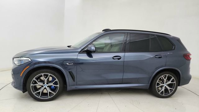 Used 2022 BMW X5 xDrive45e w/ M Sport Package image 3