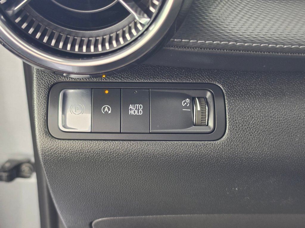 Used 2025 Chevrolet Equinox LT w/ Convenience Package II FWD image 26