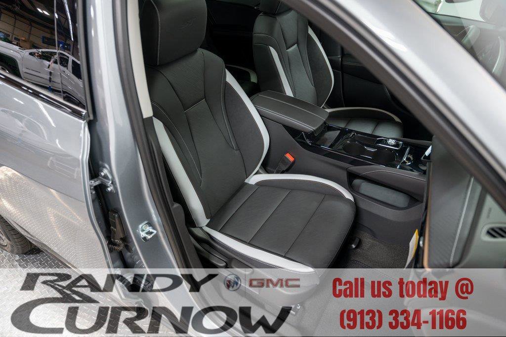 New 2025 Buick Envision Sport Touring image 19