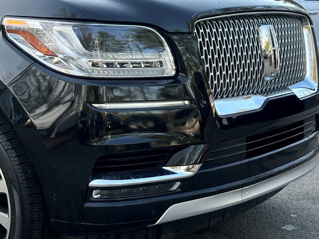 Used 2021 Lincoln Navigator Reserve image 11