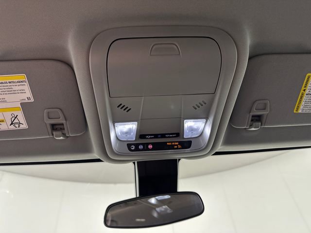 Used 2022 Chevrolet Equinox LT image 24