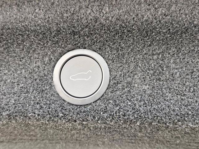 Used 2026 Tesla Model Y 2WD image 23