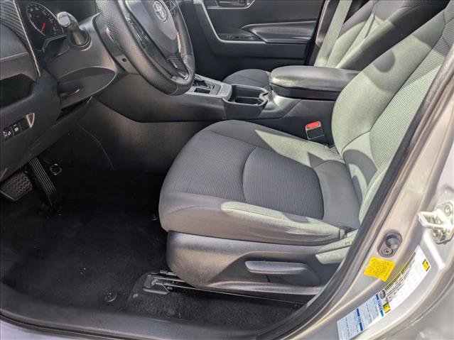 Used 2020 Toyota RAV4 LE image 12