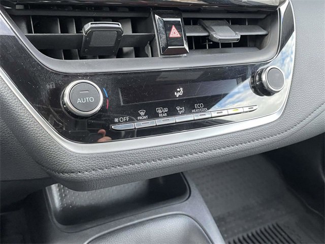 Certified 2025 Toyota Corolla SE image 29