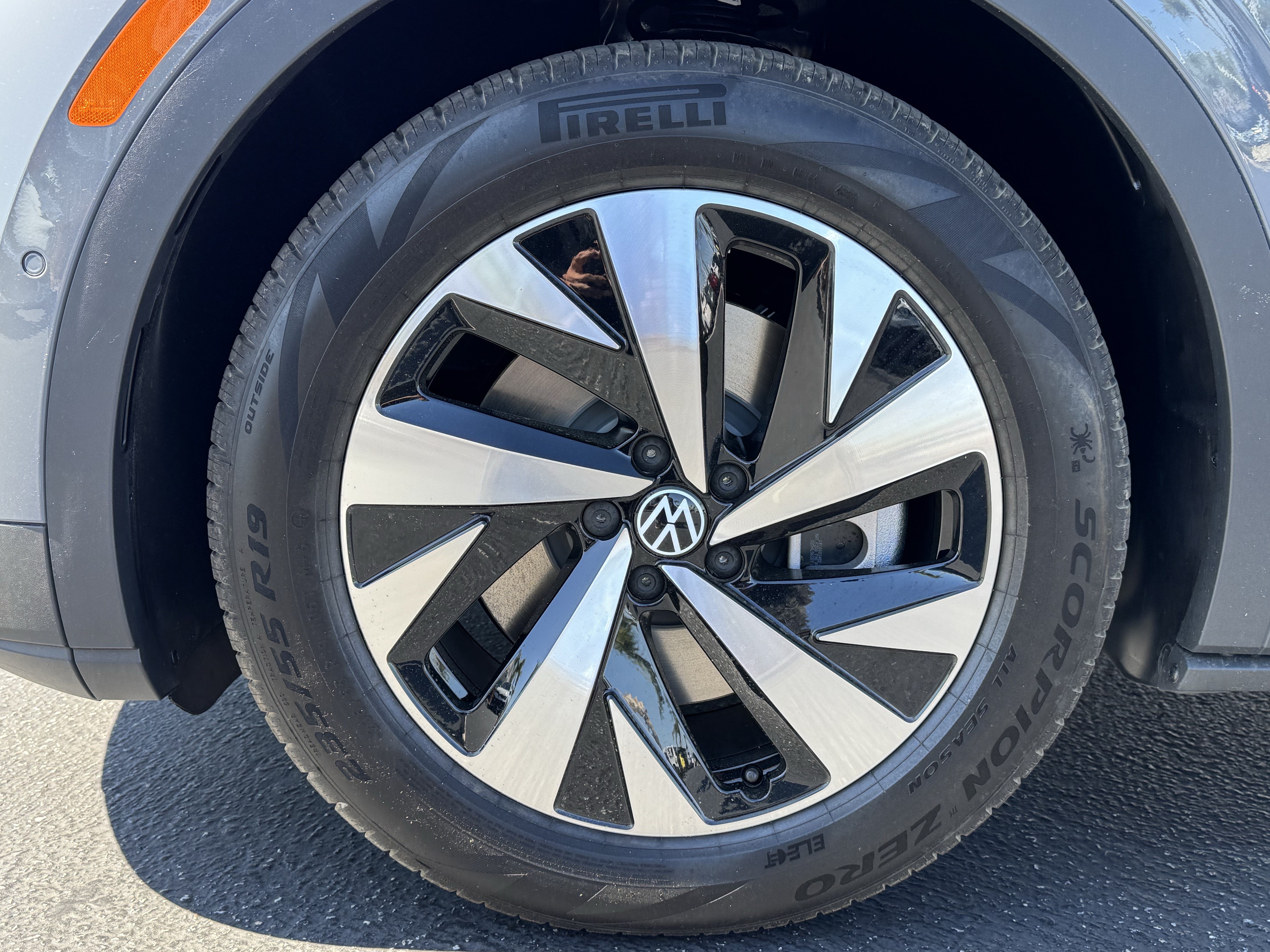 New 2026 Volkswagen ID.4 Pro RWD image 11
