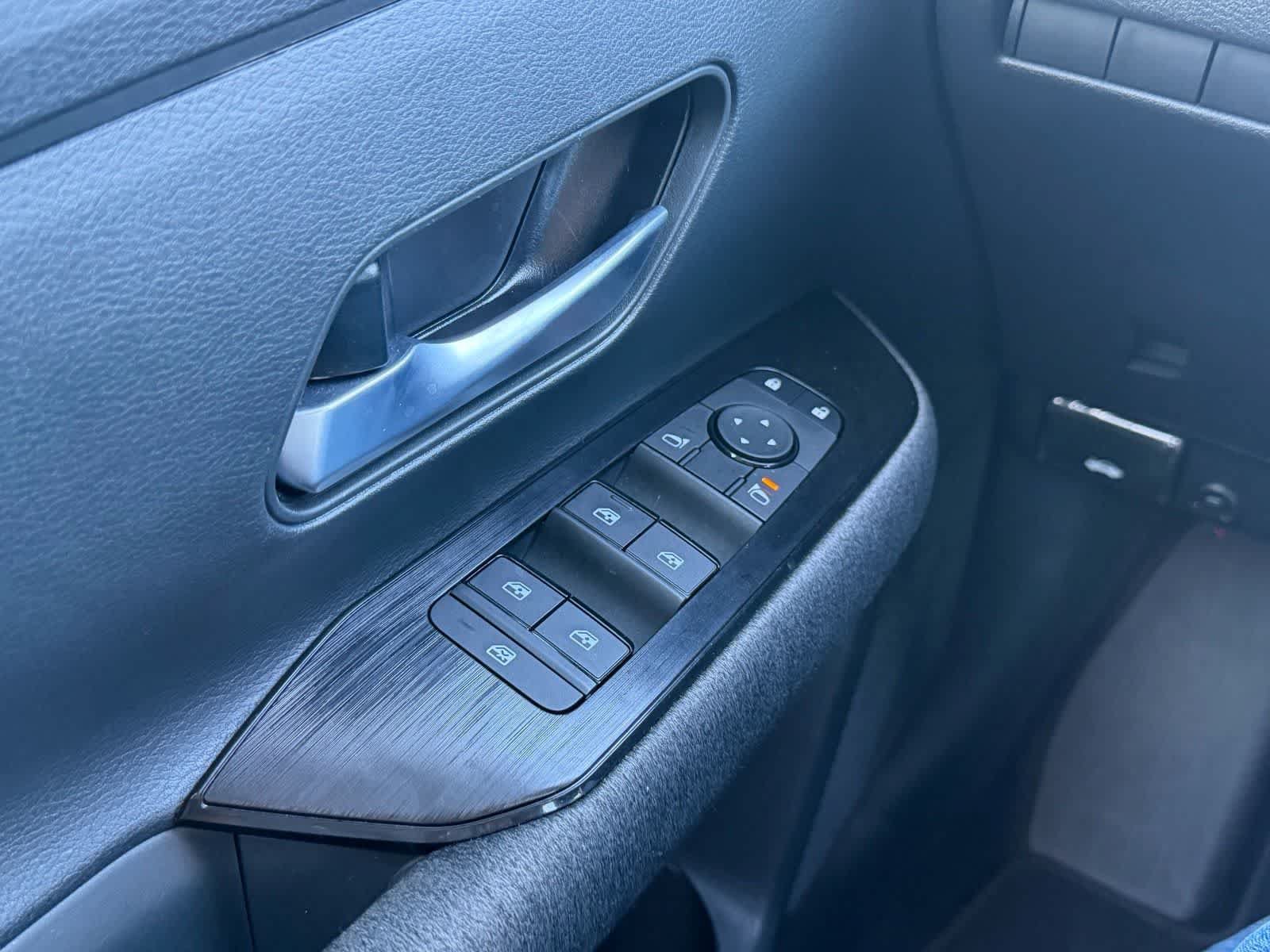 Certified 2026 Nissan Kicks SV FWD image 27