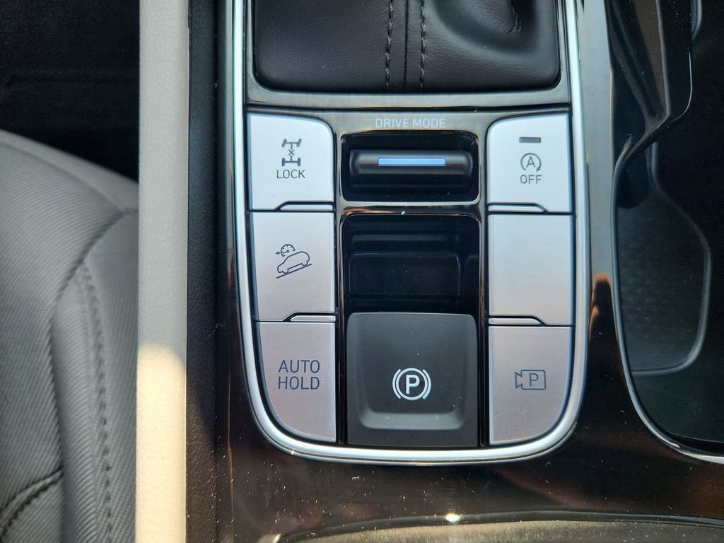 Used 2025 Hyundai Tucson SE image 25