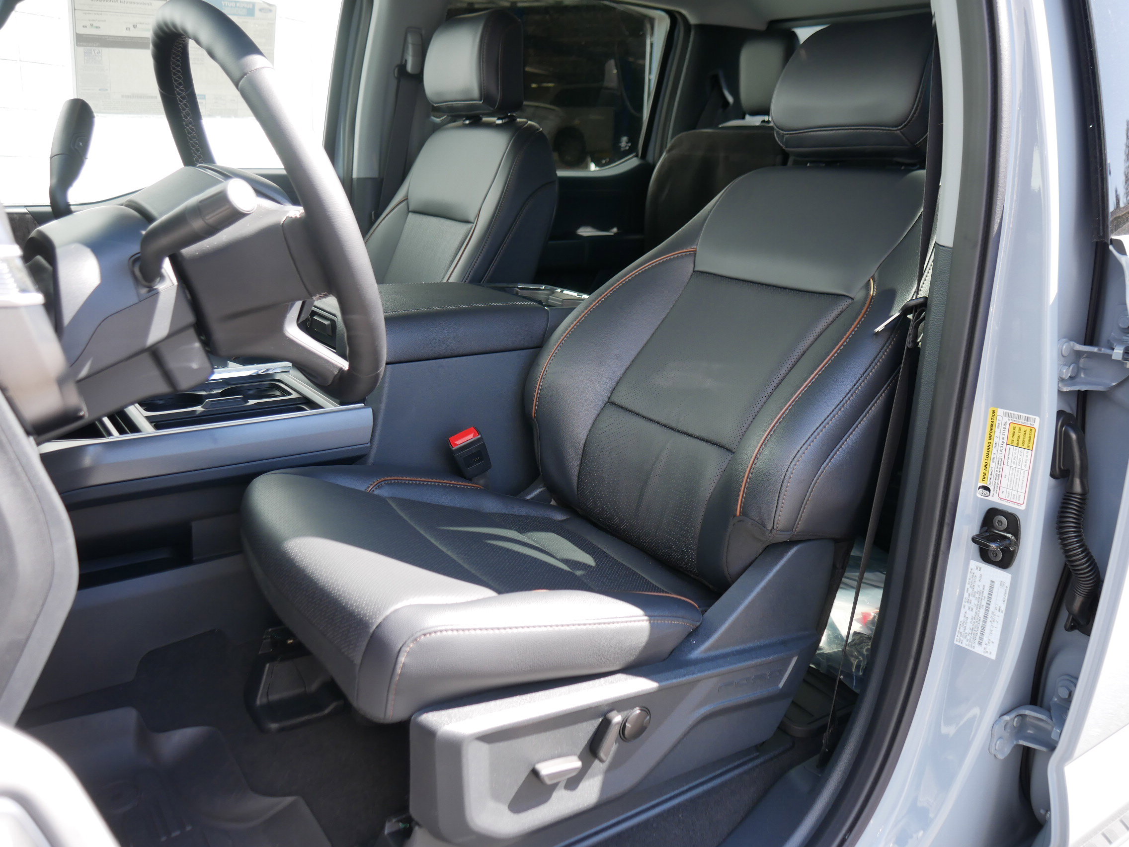 New 2025 Ford F250 Lariat w/ Lariat Ultimate Package image 42