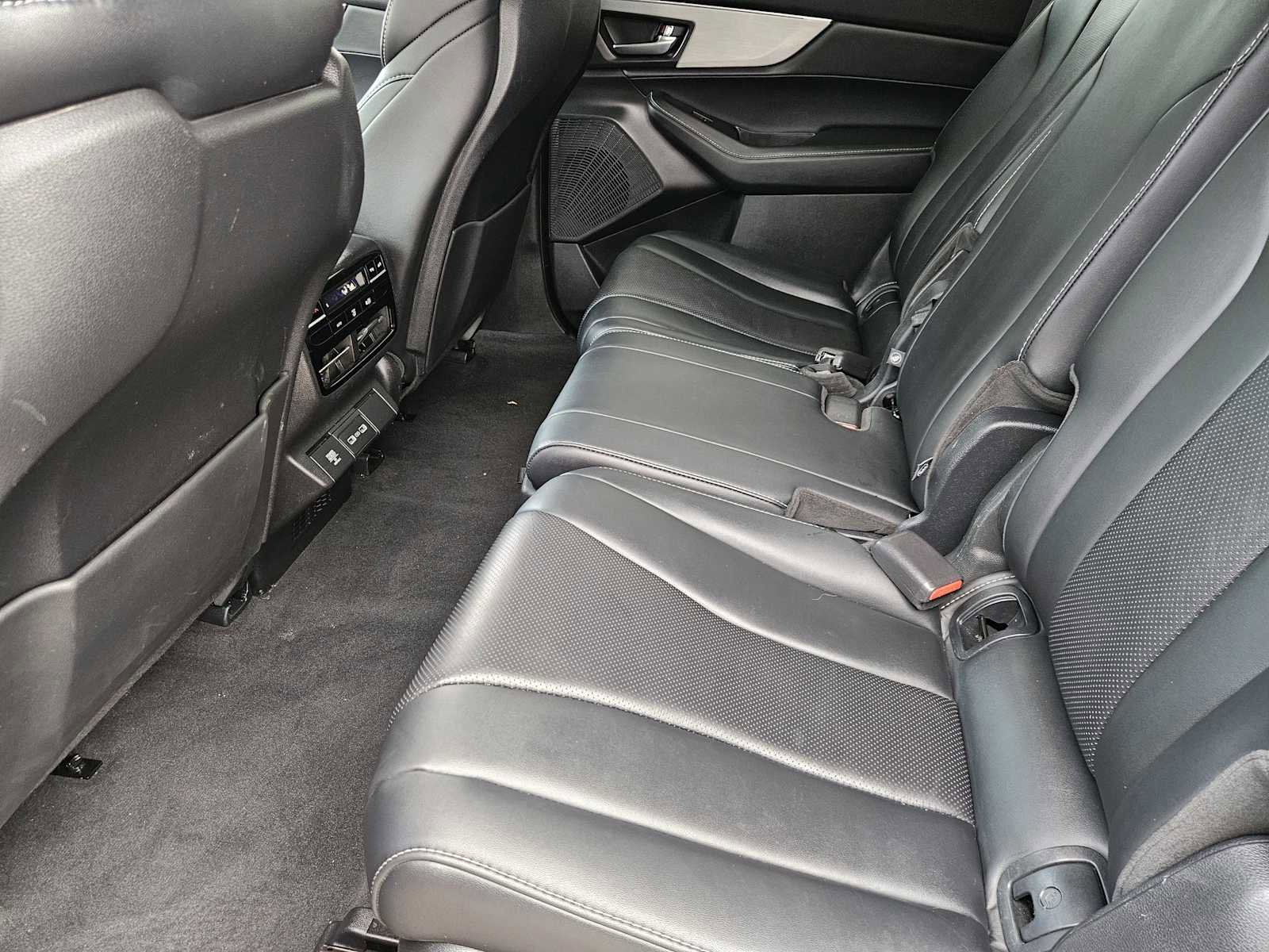 Used 2023 Acura MDX SH-AWD w/ Technology Package image 29