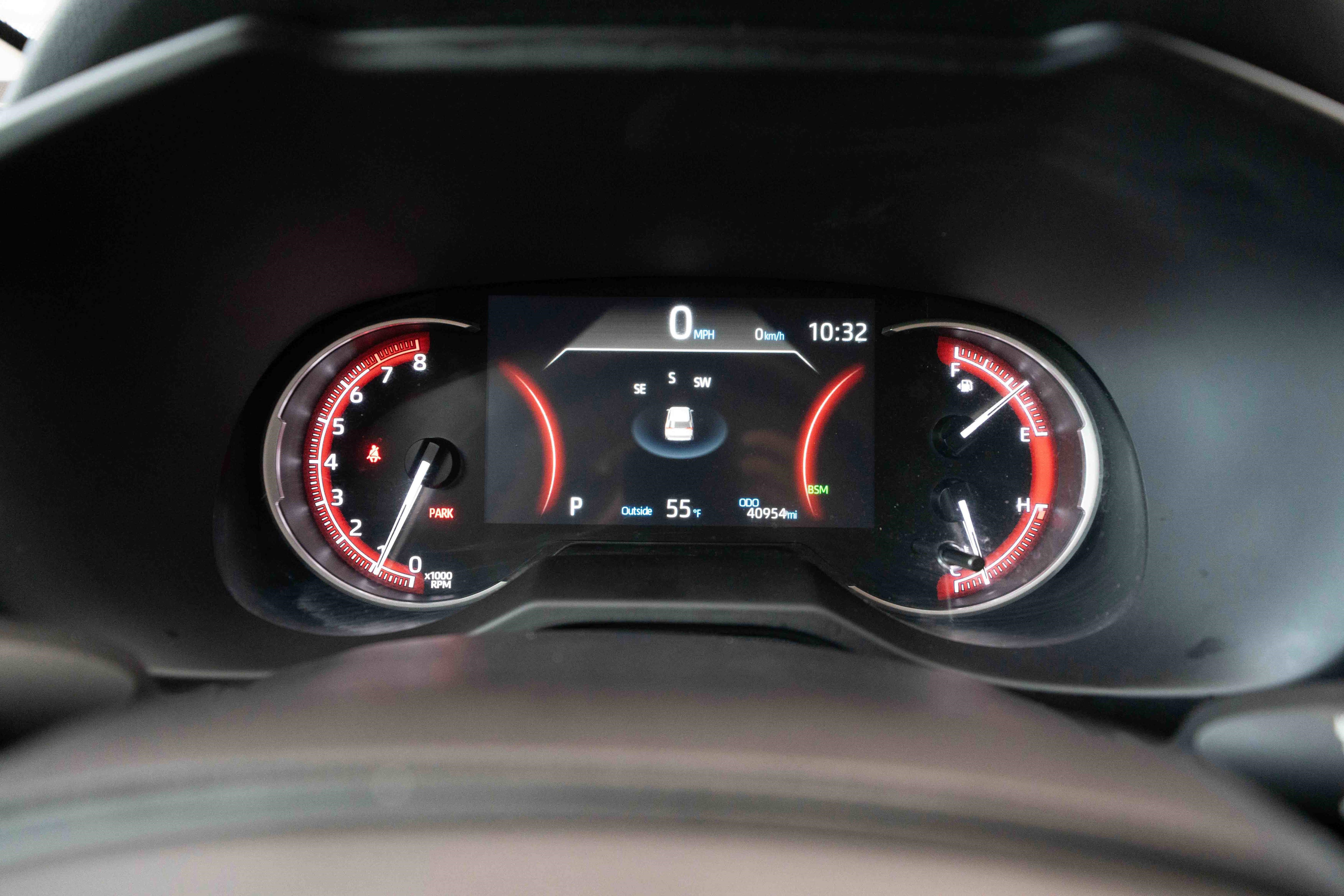 Used 2025 Toyota RAV4 XLE AWD/4WD image 16