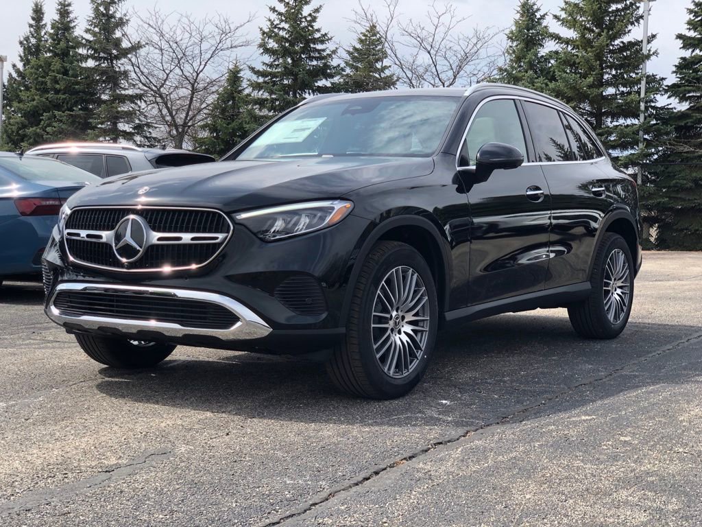 New 2026 Mercedes-Benz GLC 300 4MATIC image 3