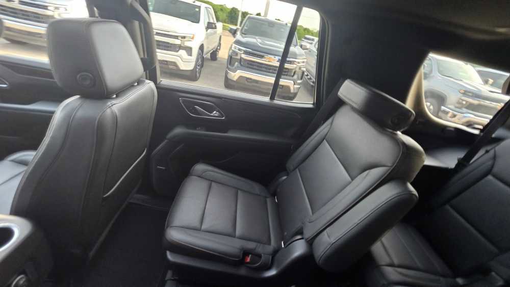 Used 2022 Chevrolet Tahoe High Country w/ Max Trailering Package AWD/4WD image 25